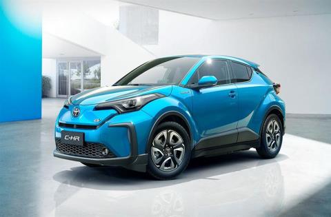 نسخه الکتریکی تویوتا C-HR معرفی شد